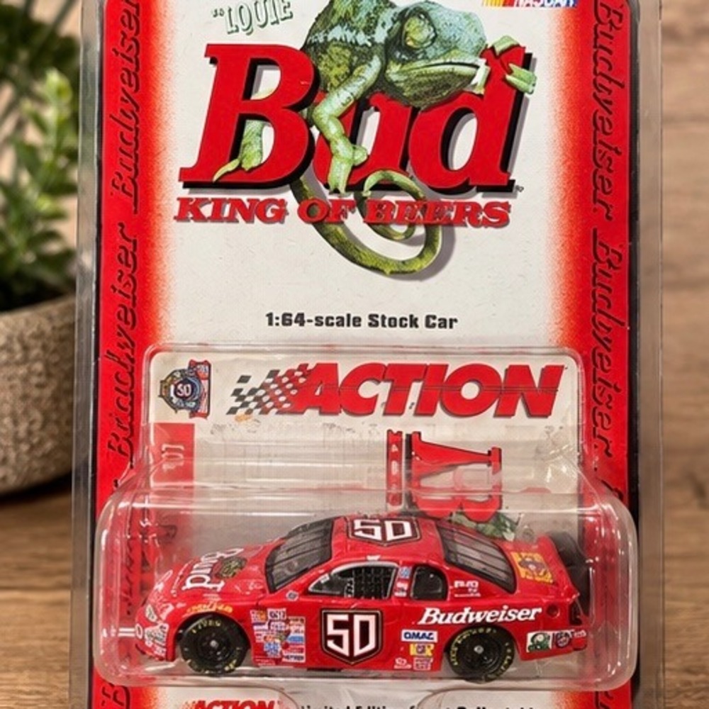 Action 1:64 Budweiser Louie The Lizard 1998 Monte Carlo NASCAR 50th Anniversary